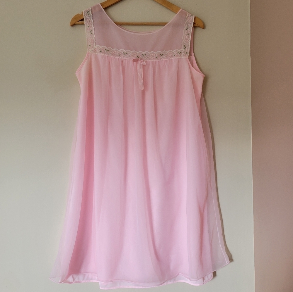 Vintage Women's Lingerie Pink Babydoll Nylon Short Nightie Nightgown  Medium